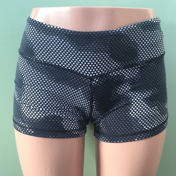Lululemon Shorts - Picture 1 of 7